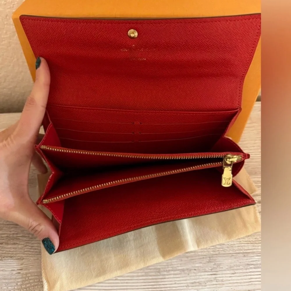 Louis Vuitton Limited Edition Monogram Groom Sarah wallet